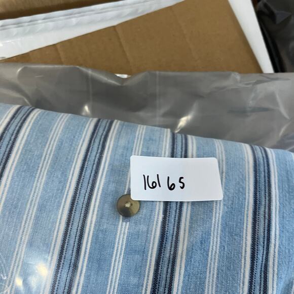 LL Bean Casual Button Shirt Mens Size M Blue White Striped Long Sleeve Cotton - Picture 8 of 8